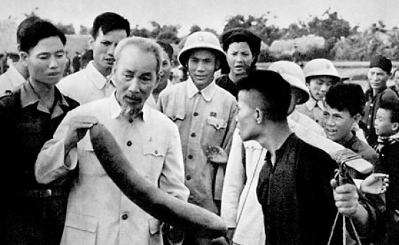 Tìm hiểu tư tưởng Hồ Chí Minh về dân chủ ở cơ sở  - Ảnh 1.