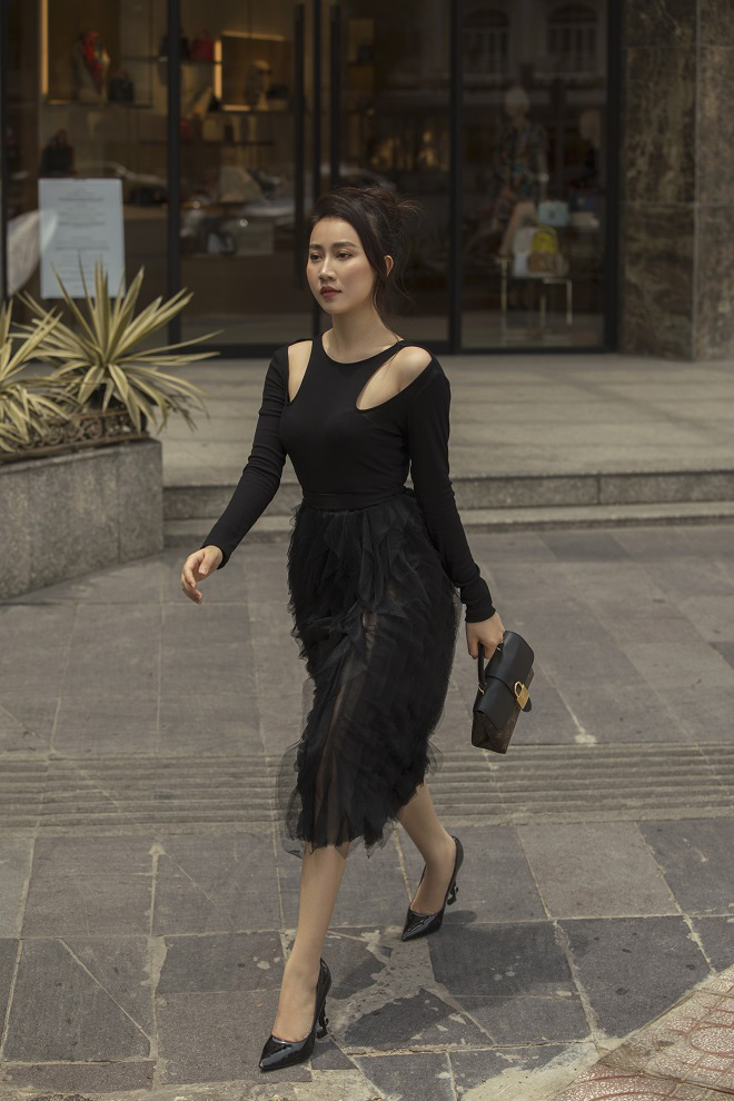 Huỳnh Hồng Loan xinh đẹp, nổi bật với thời trang dạo phố - Ảnh 5.
