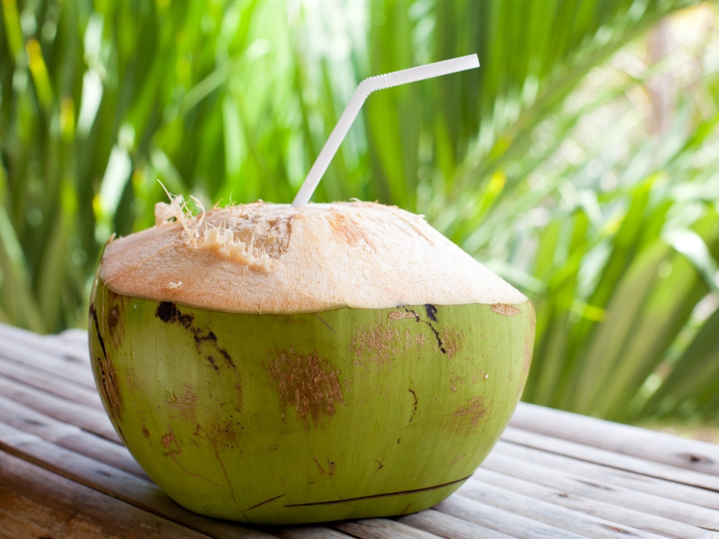 Phụ nữ chăm uống nước dừa vào mùa hè sẽ vừa giảm cân, đẹp da lại nhận được hàng loạt &quot;tin vui&quot; cho sức khỏe mà thuốc bổ cũng khó làm được - Ảnh 4.