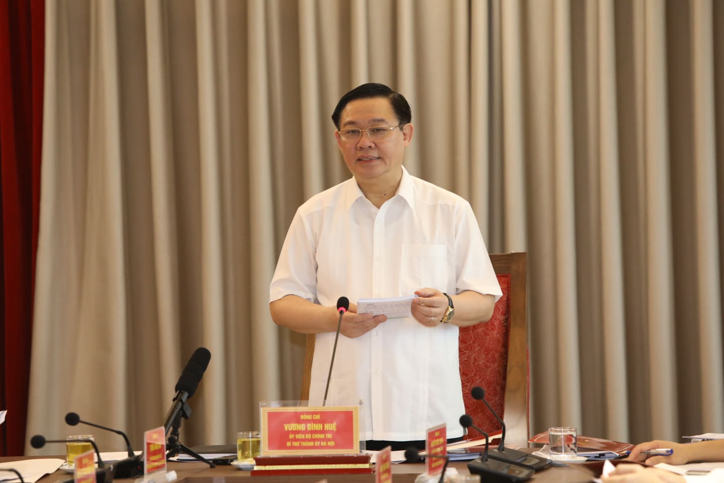 Hà Nội nêu 12 kiến nghị, đề xuất về bảo vệ môi trường và quản lý đất đai - Ảnh 2. Hà Nội nêu 12 kiến nghị, đề xuất về bảo vệ môi trường và quản lý đất đai - Ảnh 2.