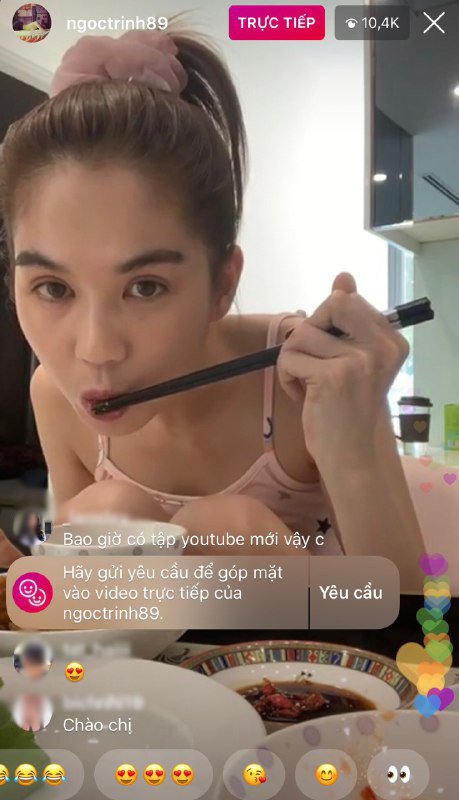 Ngọc Trinh để lộ thói quen ăn uống “khác người” khi đang livestream nhưng nghe giải thích thì khá hợp lý: Hoá ra nhiều người cũng ăn kiểu này! - Ảnh 2.