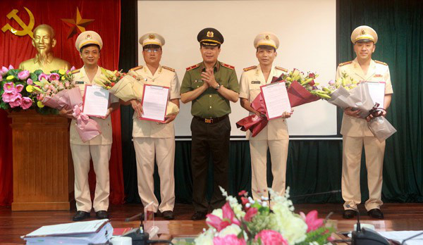 Phó Giám đốc Công an tỉnh Ninh Bình đảm nhiệm chức vụ mới  - Ảnh 1.