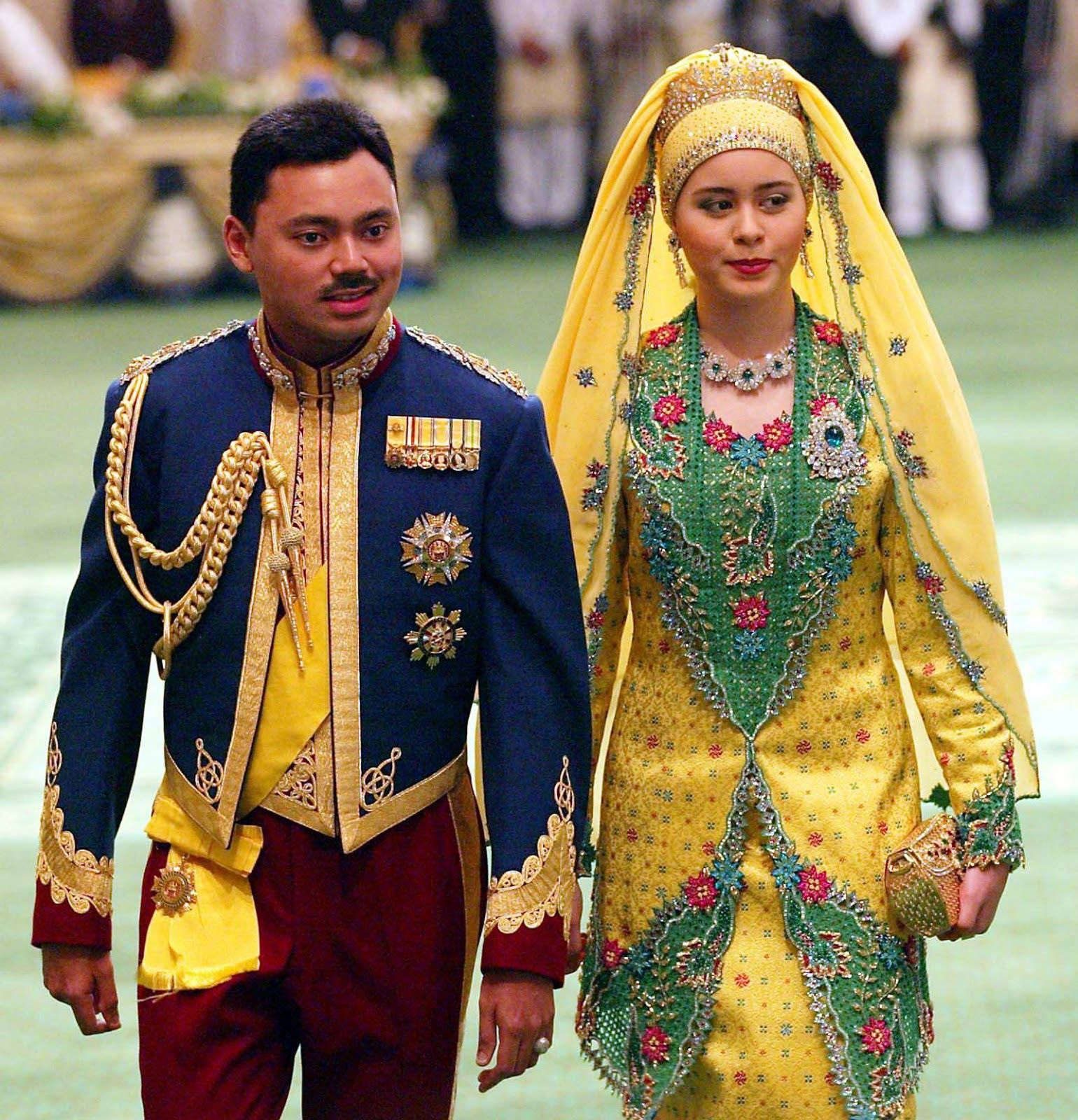 Nàng dâu hoàng gia &quot;lọ lem&quot; trong hôn lễ xa hoa bậc nhất châu Á cách đây 16 năm giờ đây đã có cuộc sống khác xưa - Ảnh 3.