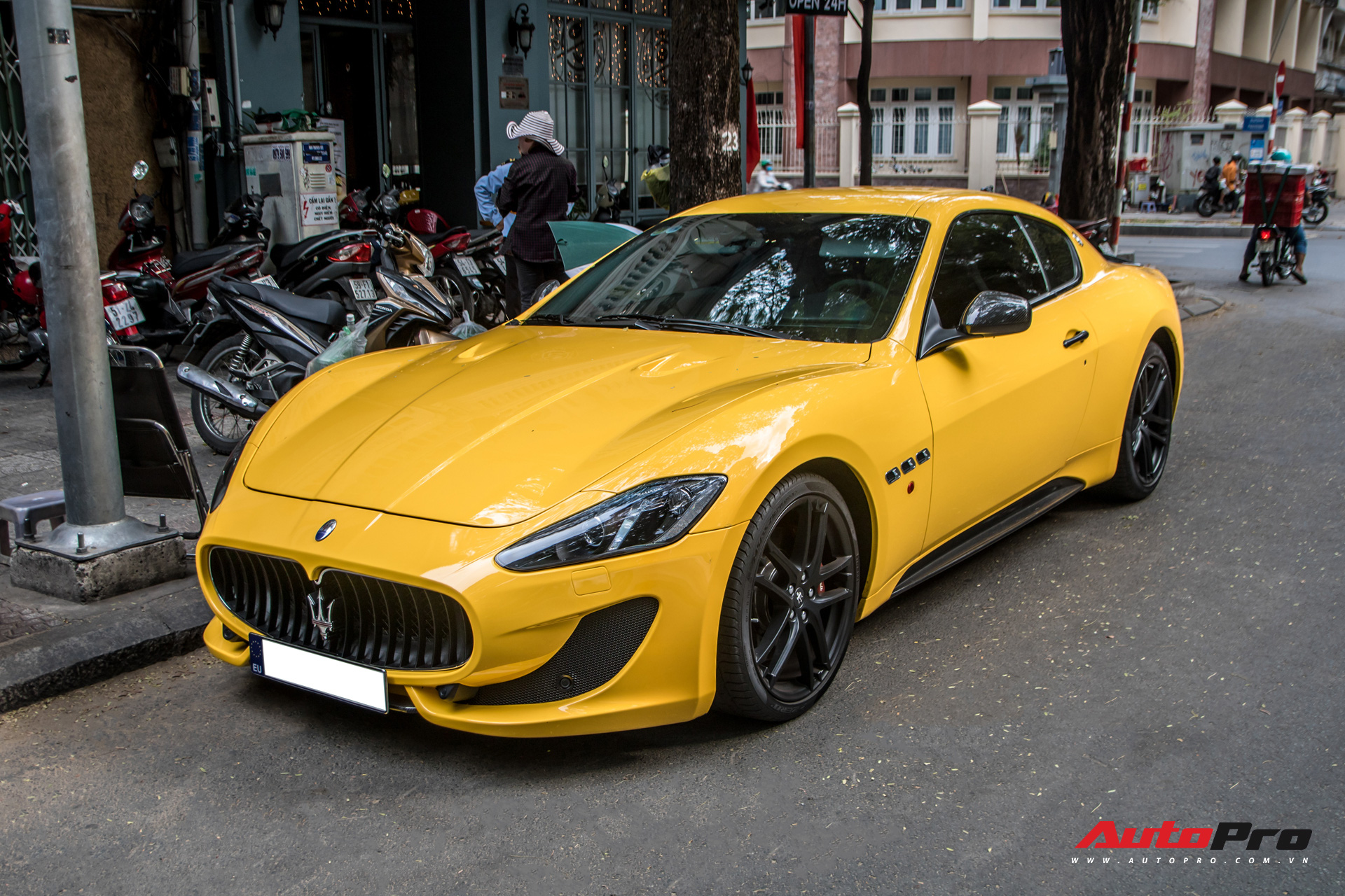 Đại gia Long An tậu Maserati GranTurismo MC Sport Line hàng hiếm siêu lướt tại Việt Nam - Ảnh 1.