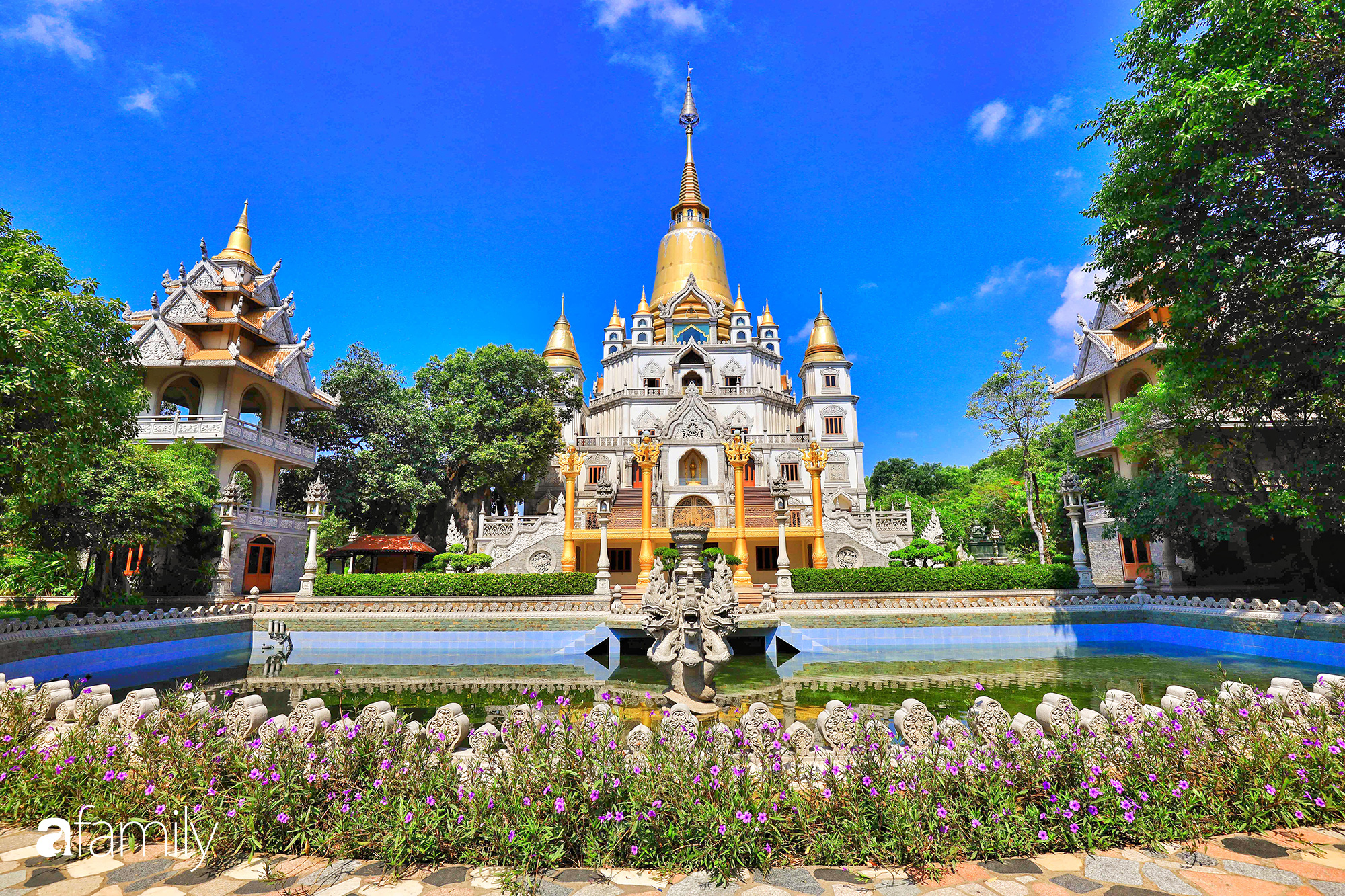 Chiêm ngưỡng từng ngóc ngách quanh ngôi chùa ở Sài Gòn được bình chọn là 1 trong 10 ngôi chùa đẹp nhất thế giới, bước chân đến đâu là &quot;ngộp thở&quot; đến đấy vì sự kỳ công - Ảnh 1.