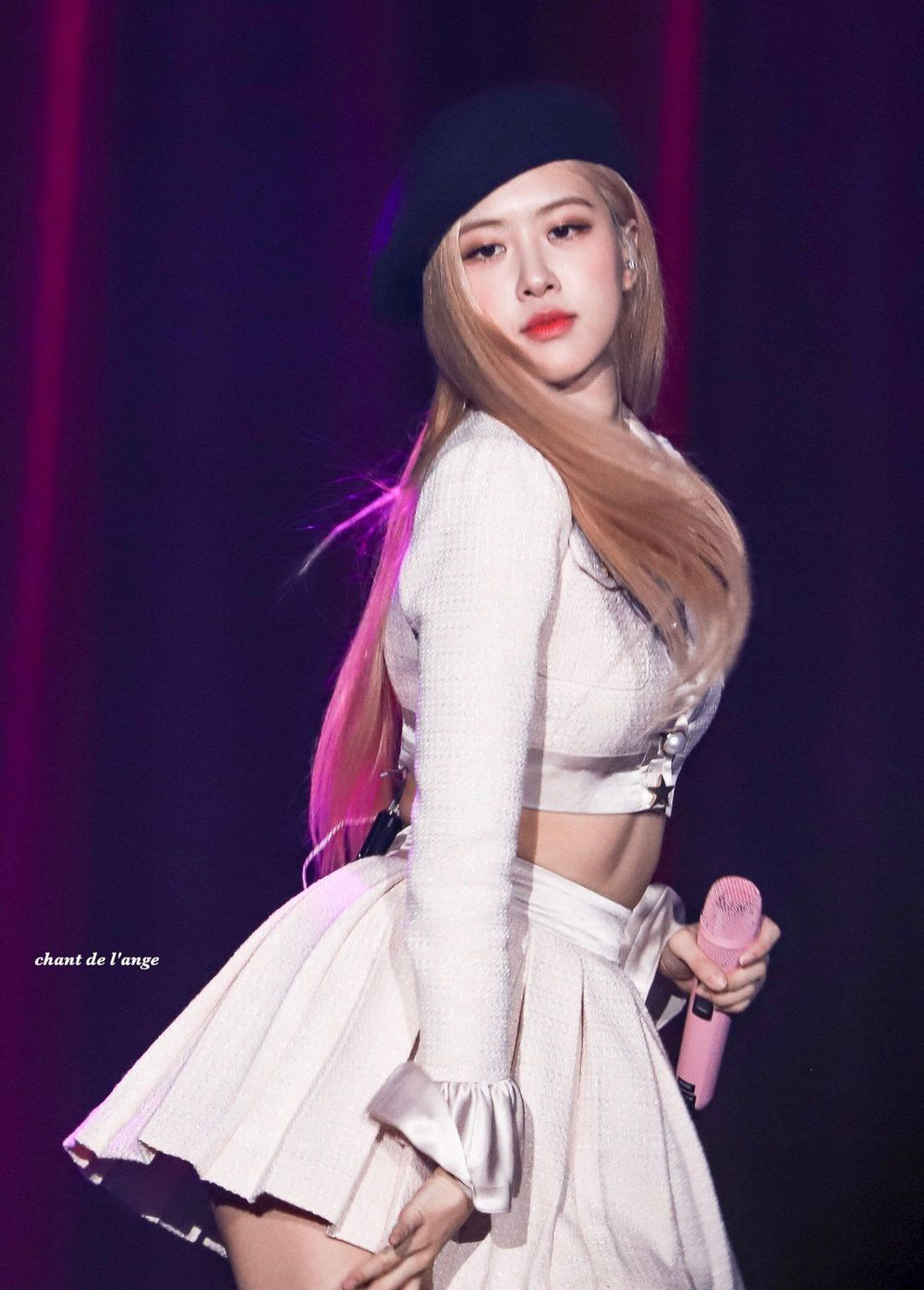 Rosé (BLACKPINK): Từ cô bé Park Chaeyoung bị bố mẹ tống về Hàn để được... ngủ yên giấc đến giọng ca chính của nhóm nữ đình đám Kpop - Ảnh 2.