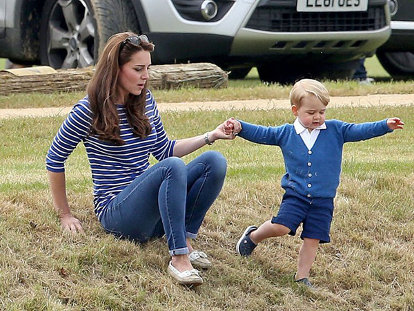 Công nương Kate - người mẹ đặc biệt của hoàng gia, dạy 3 người con theo cách của riêng mình - Ảnh 8.