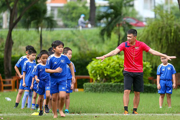 Đoàn kết là sức mạnh nhưng thúc đẩy chủ nghĩa cá nhân tích cực mới giúp bóng đá Việt đến World Cup - Ảnh 2.