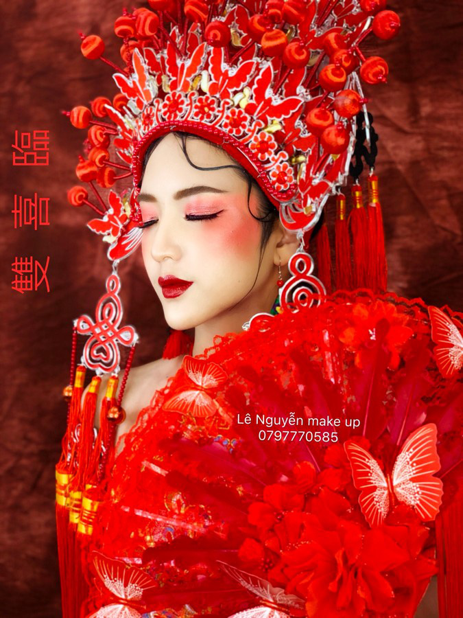 Phù thuỷ Make up Lê Nguyễn - khi đam mê trở thành động lực truyền cảm hứng cho người trẻ - Ảnh 4.