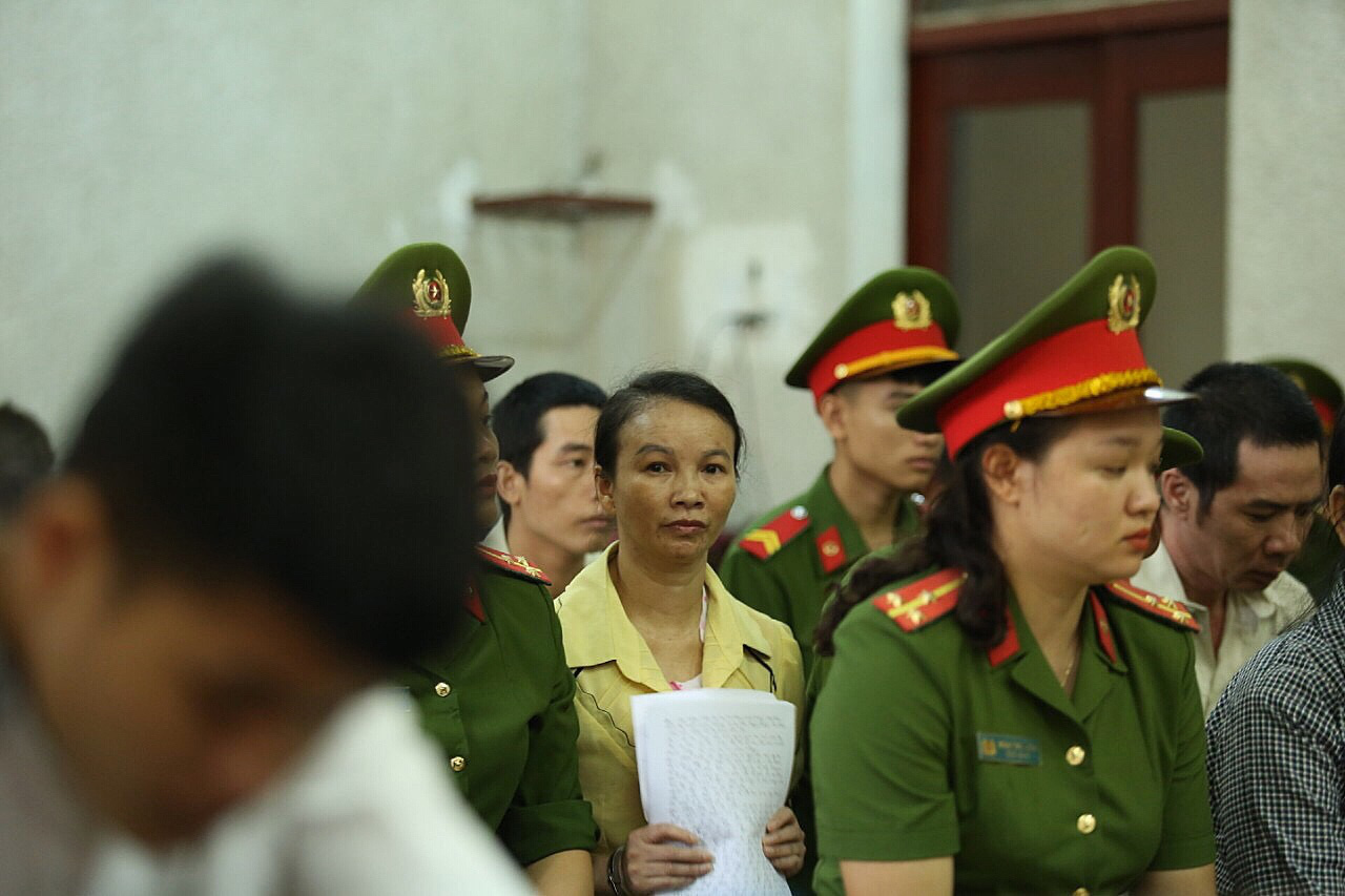 Đang xét xử mẹ nữ sinh giao gà ở Điện Biên về tội buôn bán trái phép chất ma tuý - Ảnh 5.