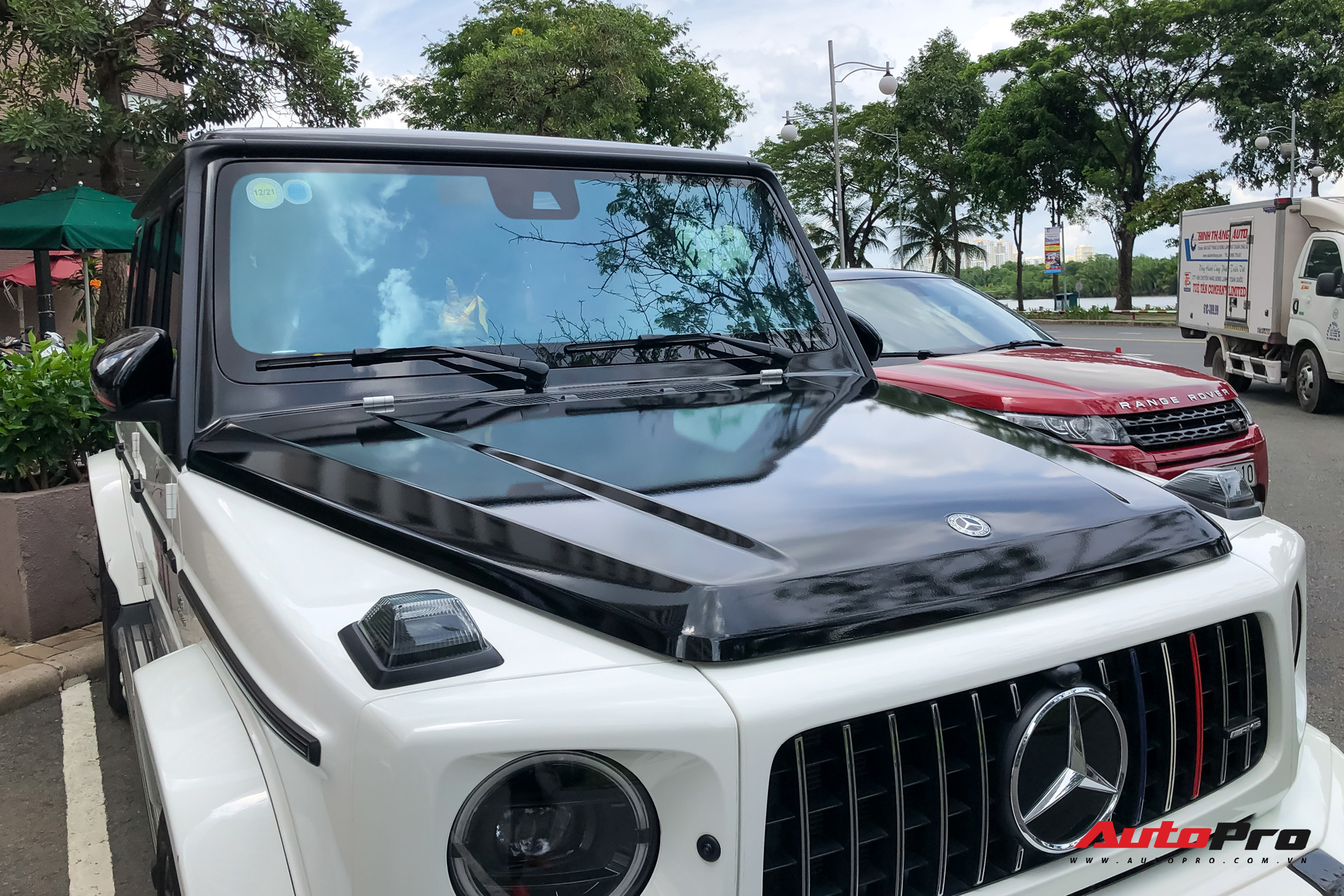 Cận cảnh Mercedes-AMG G63 Edition 1 của Minh nhựa với lớp áo mới phong cách Rolls-Royce - Ảnh 2.