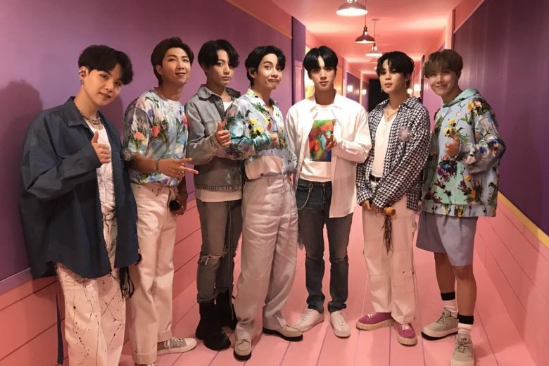 Từng đứng trước bờ vực tan rã, tình trạng của BTS nếu không tái kí hợp đồng đến giờ mới được Jimin tiết lộ sau lễ kỉ niệm 7 năm - Ảnh 6.