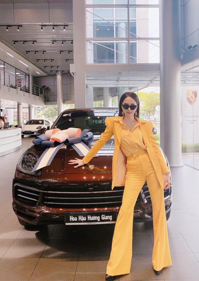 Siêu xe và căn hộ tiền tỷ của Hoa hậu Hương Giang tuổi 29 - Ảnh 2.