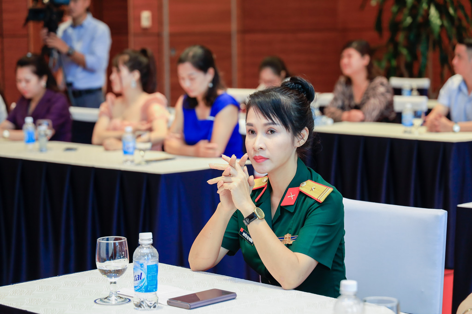 Cuộc đời kỳ lạ của nữ diễn viên 40 tuổi được NSƯT Quang Tèo cưng như con gái - Ảnh 6.