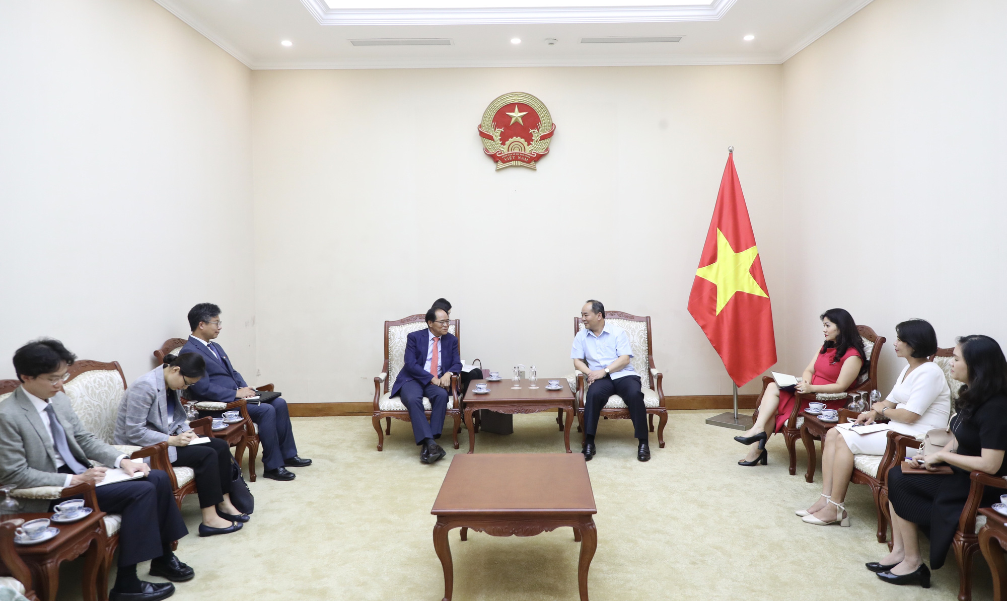 Thứ trưởng Lê Khánh Hải tiếp Ngài Park Noh Wan, Đại sứ Đặc mệnh toàn quyền Hàn Quốc tại Việt Nam - Ảnh 1.