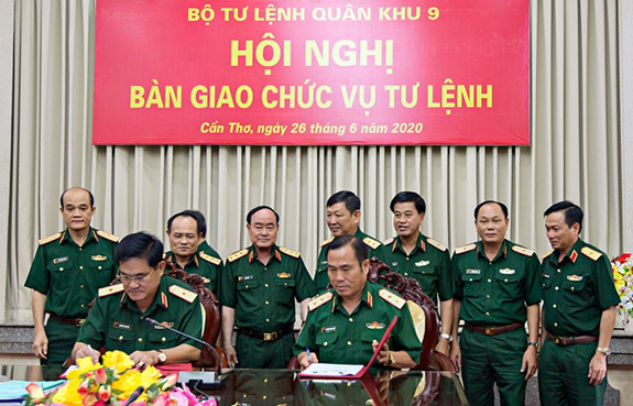 Thiếu tướng Nguyễn Xuân Dắt được bổ nhiệm giữ chức vụ Tư lệnh Quân khu 9 - Ảnh 1.