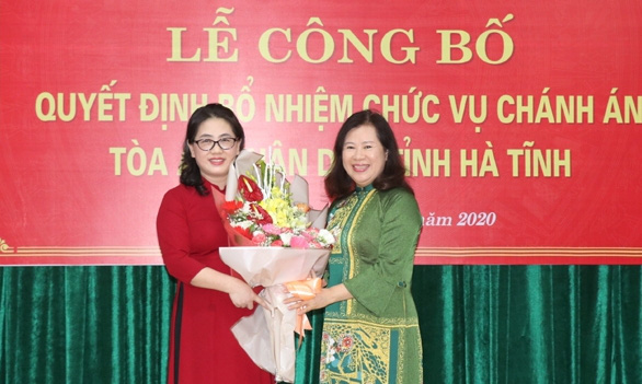 Bà Phan Thị Nguyệt Thu giữ chức Chánh án Tòa án nhân dân tỉnh Hà Tĩnh - Ảnh 1.