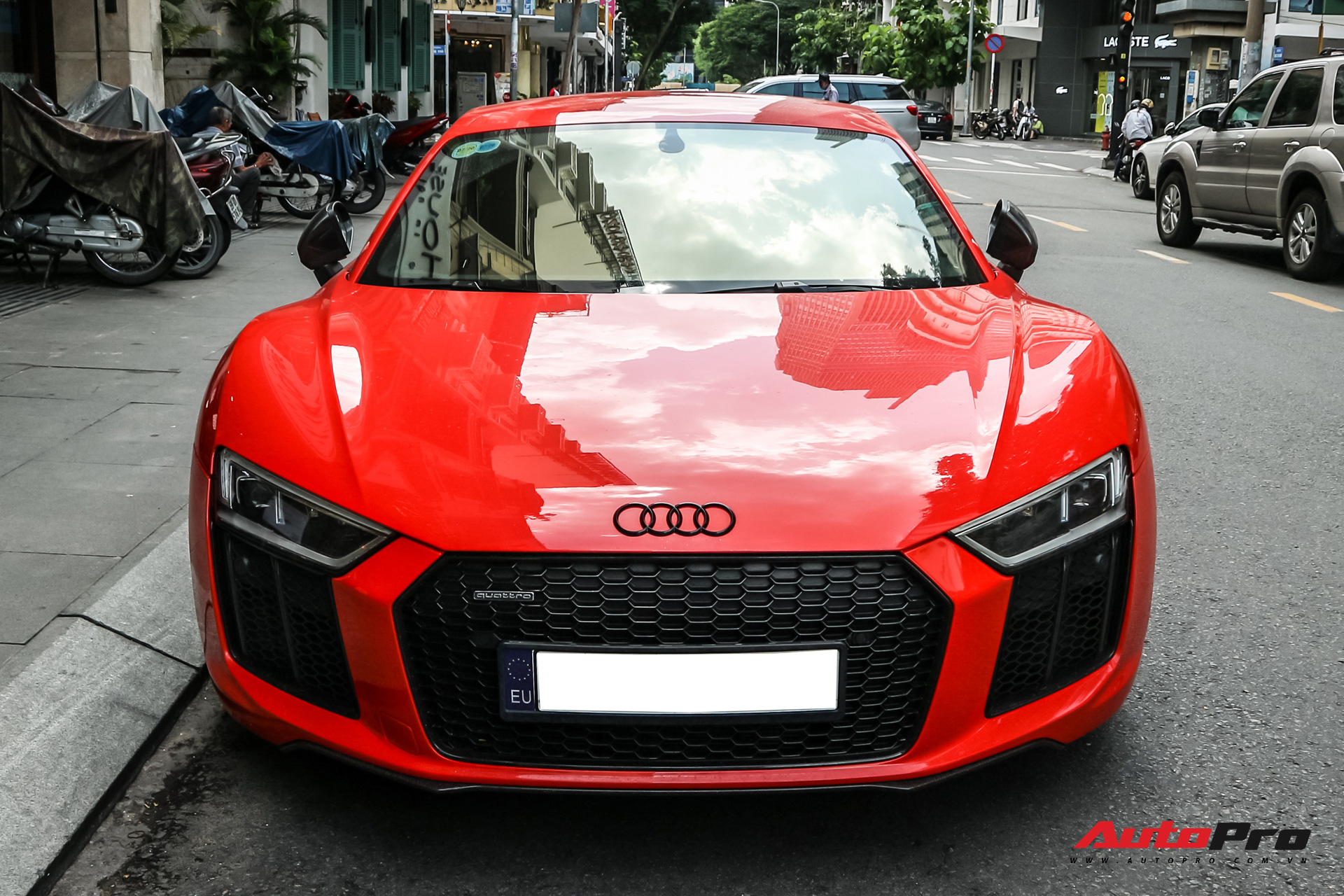 Audi R8 V10 Plus từng của ông Đặng Lê Nguyên Vũ bất ngờ xuất hiện tại Sài Gòn - Ảnh 3.