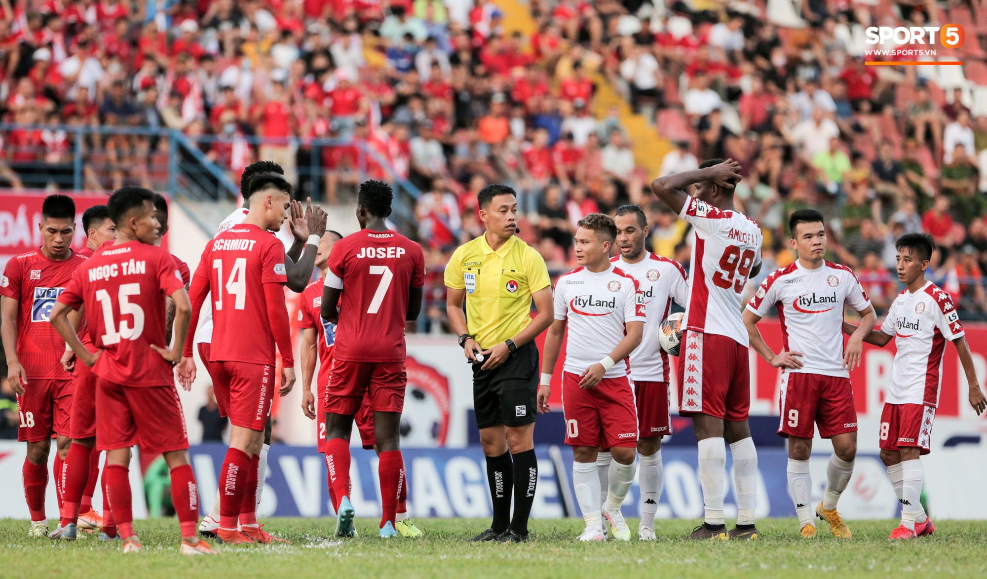 Cựu tuyển thủ Việt Nam xui học trò gây áp lực với trọng tài để đối thủ nhận thẻ phạt - Ảnh 5.