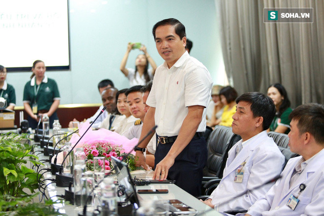 Chuyến bay đưa phi công người Anh về quê hương: Chúng tôi phải đo đạc đến từng cái chân ghế - Ảnh 8. Chuyến bay đưa phi công người Anh về quê hương: Chúng tôi phải đo đạc đến từng cái chân ghế - Ảnh 8.