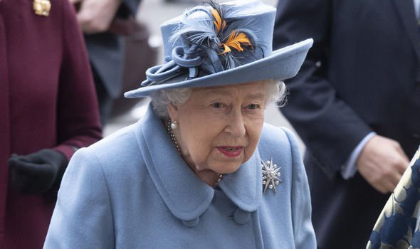 Xôn xao tin Nữ hoàng Anh sẽ sớm thoái vị: Dành cả đời để phụng sự đất nước, liệu bà đã thật sự sẵn sàng để nhường ngôi? - Ảnh 2.