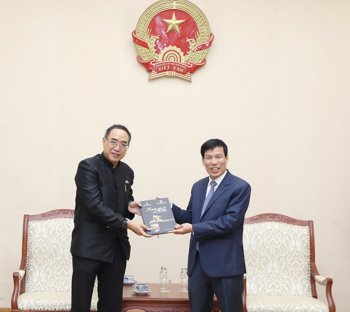 Bộ trưởng Nguyễn Ngọc Thiện tiếp và làm việc với Đại sứ Thái Lan tại Việt Nam