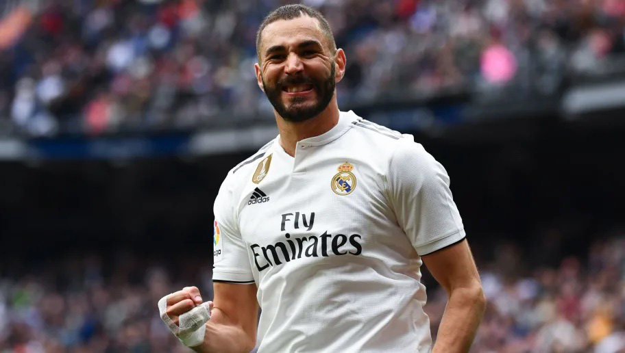 Karim Benzema: Khi “chú mèo” bắt đầu bỏ thói quen “nhác việc nhà” - Ảnh 2.