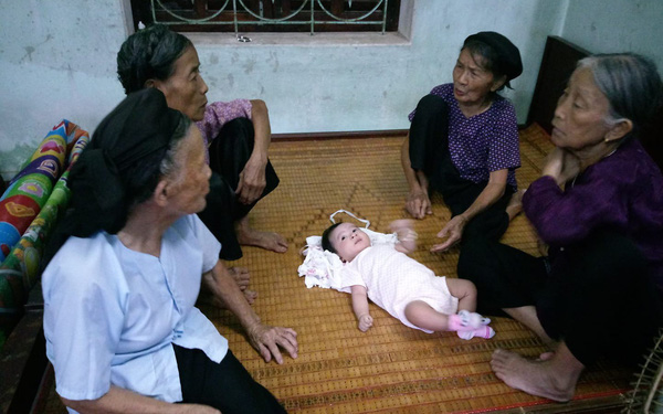 Cười &quot;rách mép&quot; với cách đặt tên con &quot;độc nhất vô nhị&quot;: Nhà toàn kim loại, nhà nghe tên là trộm không dám vào - Ảnh 3.