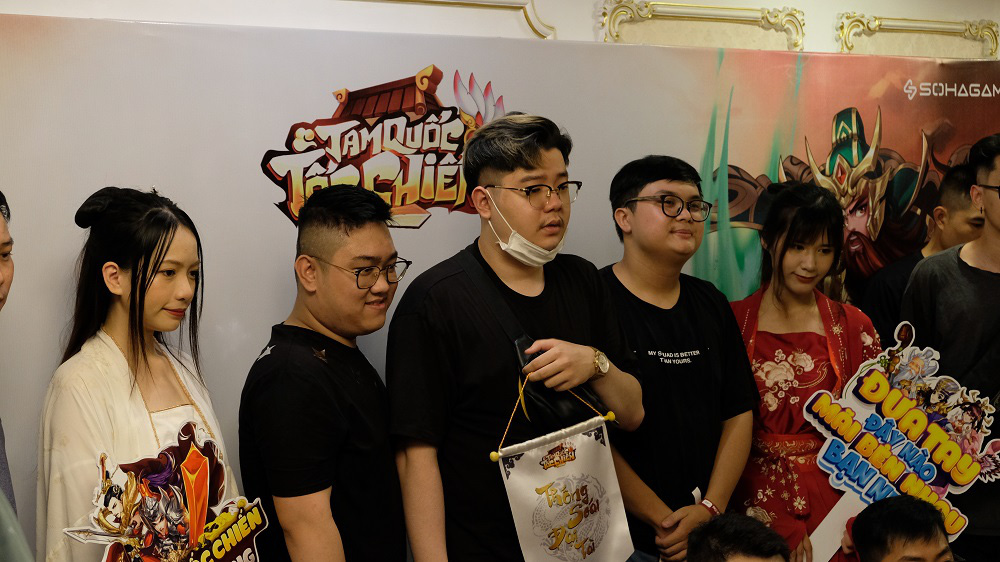 Tìm ra tựa game vắng bóng trẻ trâu nhất hiện nay, nhìn đâu cũng thấy toàn... các bác già vẫn đam mê chiến thuật - Ảnh 8.