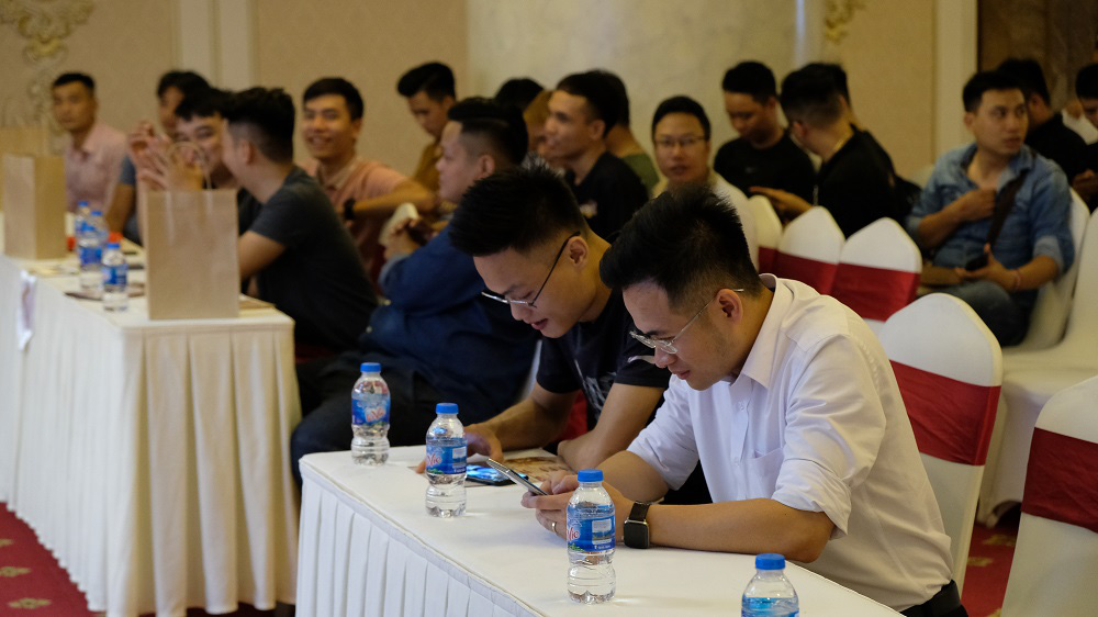 Tìm ra tựa game vắng bóng trẻ trâu nhất hiện nay, nhìn đâu cũng thấy toàn... các bác già vẫn đam mê chiến thuật - Ảnh 4.