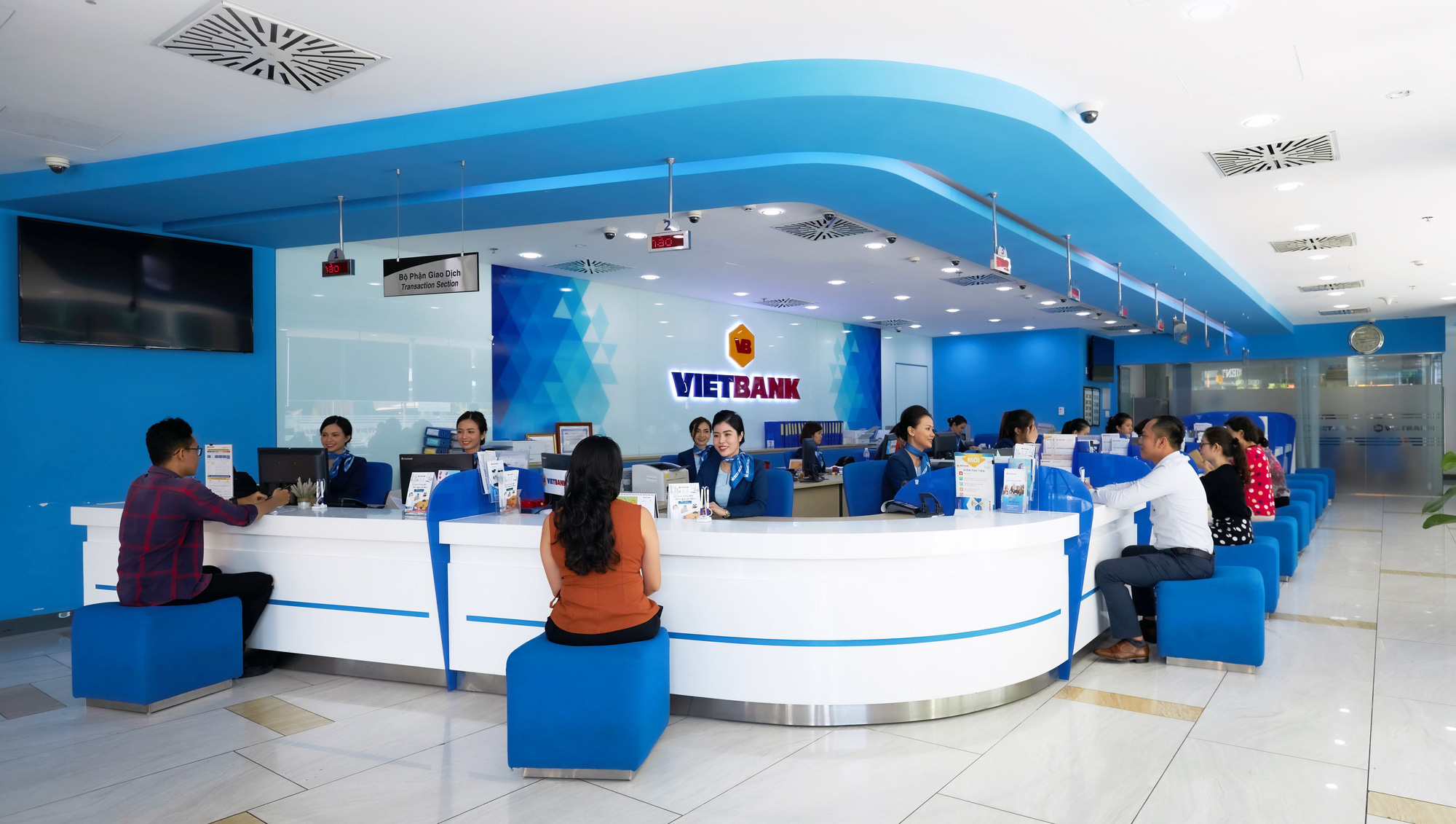 Hàng nghìn khách hàng nhận quà khi tham gia “Tiết kiệm trúng nhà – Nhận quà sức khỏe” tại Vietbank - Ảnh 1.