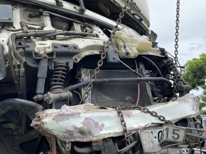 Tai nạn thảm khốc ở Bình Thuận: Tài xế xe tải kể lại thời khắc kinh hoàng - Ảnh 2.