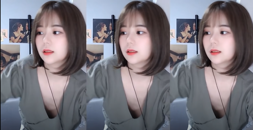 Mải mê chỉnh camera, nữ streamer xinh đẹp ngại ngùng nhận ra khoảnh khắc hớ hênh ngay trên sóng - Ảnh 4.