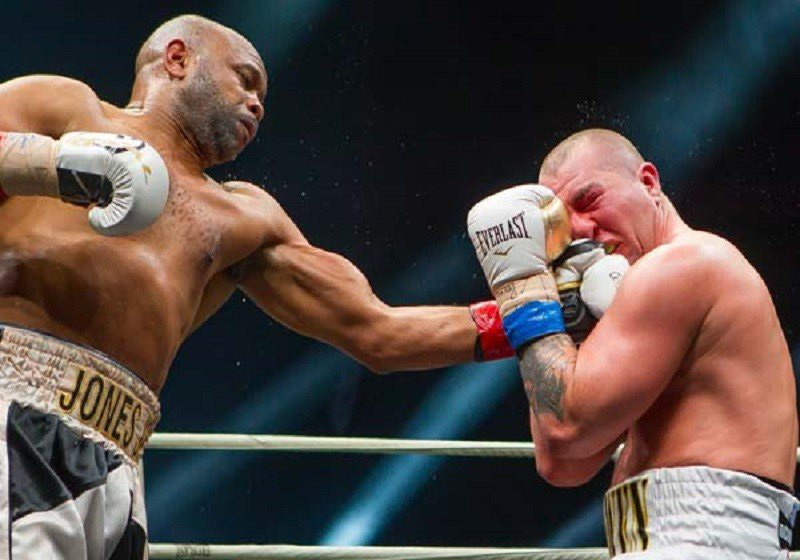 Roy Jones Jr, đối thủ sắp tới của Mike Tyson, khủng cỡ nào? - Ảnh 4.