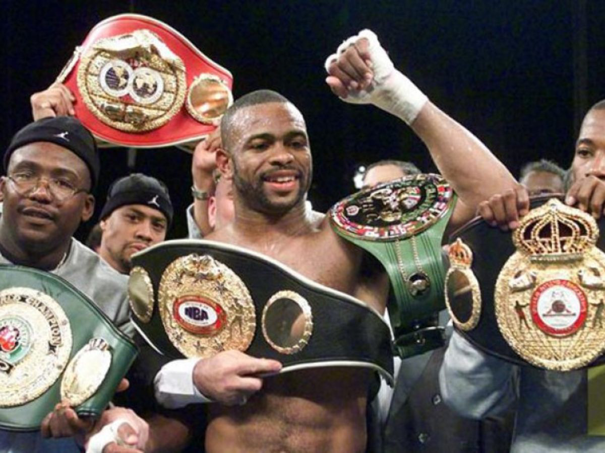 Roy Jones Jr, đối thủ sắp tới của Mike Tyson, khủng cỡ nào? - Ảnh 2.