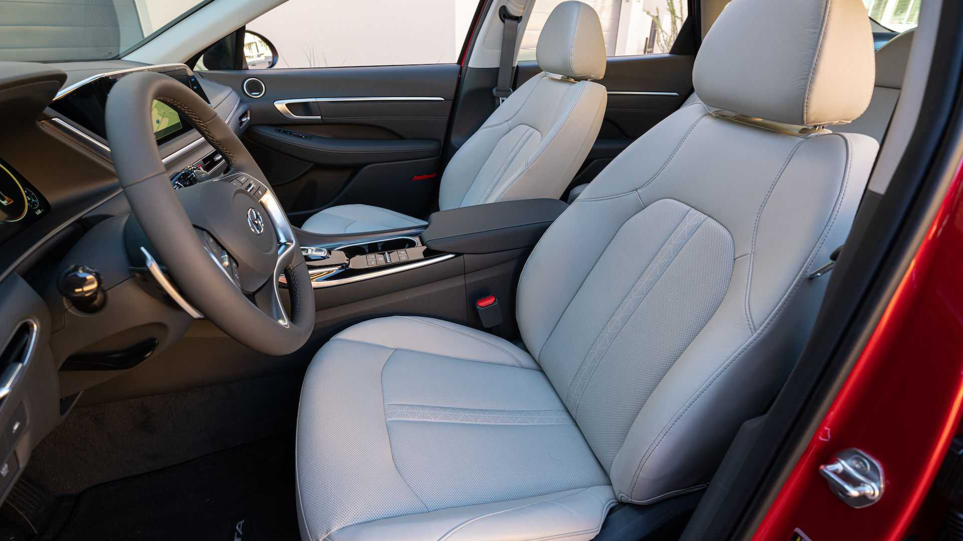 Hyundai Sonata thế hệ mới thêm nâng cấp công nghệ đấu Toyota Camry - Ảnh 3.