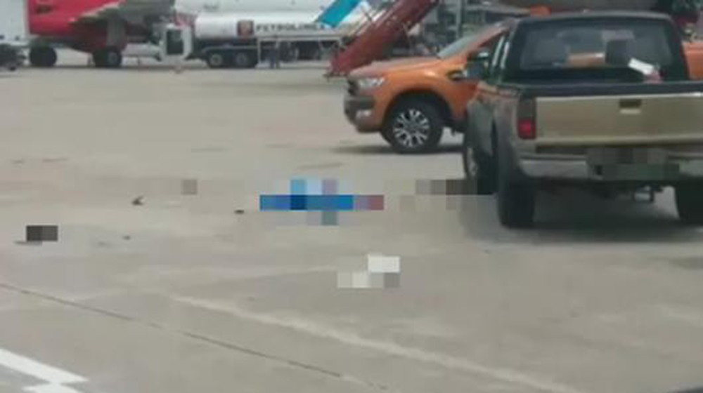 Xe bán tải tông tử vong nữ nhân viên dọn vệ sinh sân bay Nội Bài - Ảnh 1.
