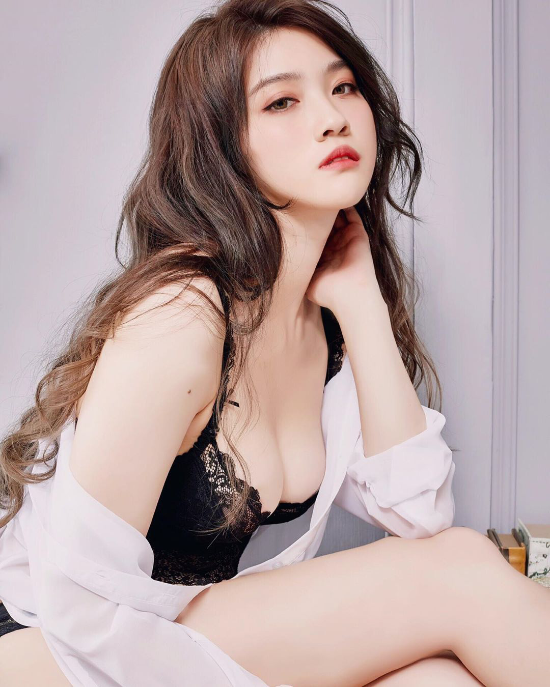 Làm thử thách thua game phạt rượu, nữ streamer xinh đẹp ngất ngay trên sóng và cái kết đắng ngắt - Ảnh 1.