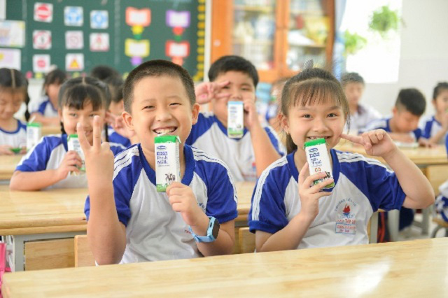 Sữa học đường TP. Hồ Chí Minh: Chương trình nhân văn đem lại nhiều niềm vui cho con trẻ    - Ảnh 1.