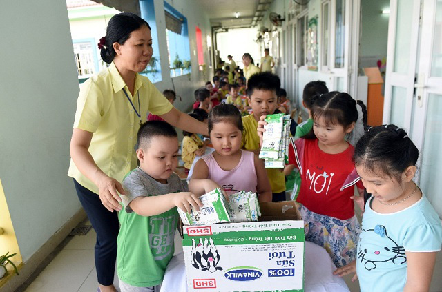 Sữa học đường TP. Hồ Chí Minh: Chương trình nhân văn đem lại nhiều niềm vui cho con trẻ    - Ảnh 5.