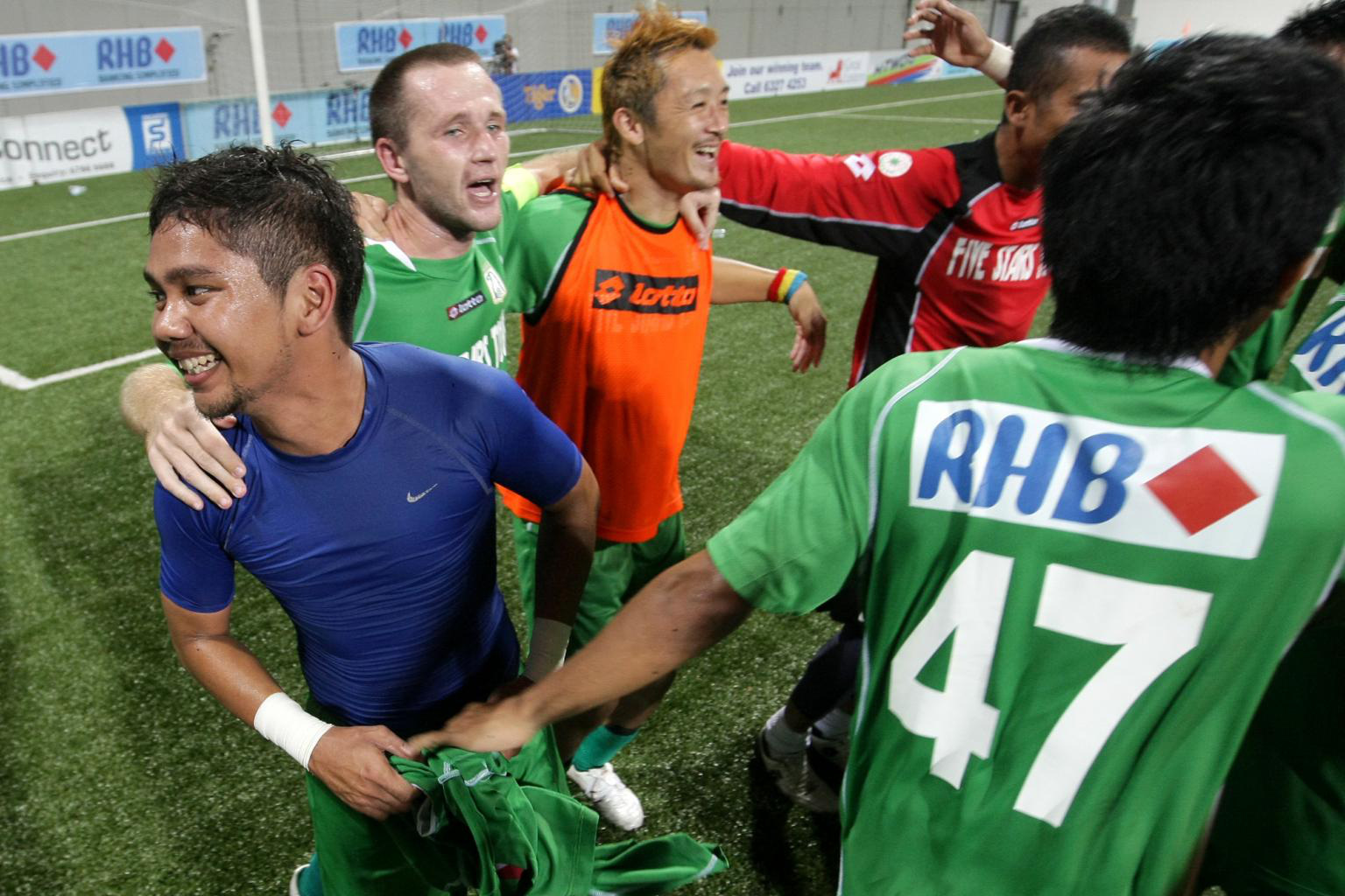 Cựu sao quốc gia liên tục chết trẻ, bóng đá Singapore chìm trong đau buồn - Ảnh 2.