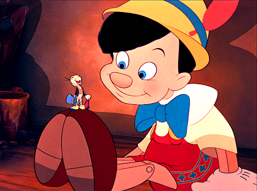 5 sự thật đen tối về hoạt hình Disney: Nghe công chúa ngủ trong rừng bị cưỡng bức mà lạc mất tuổi thơ - Ảnh 3.
