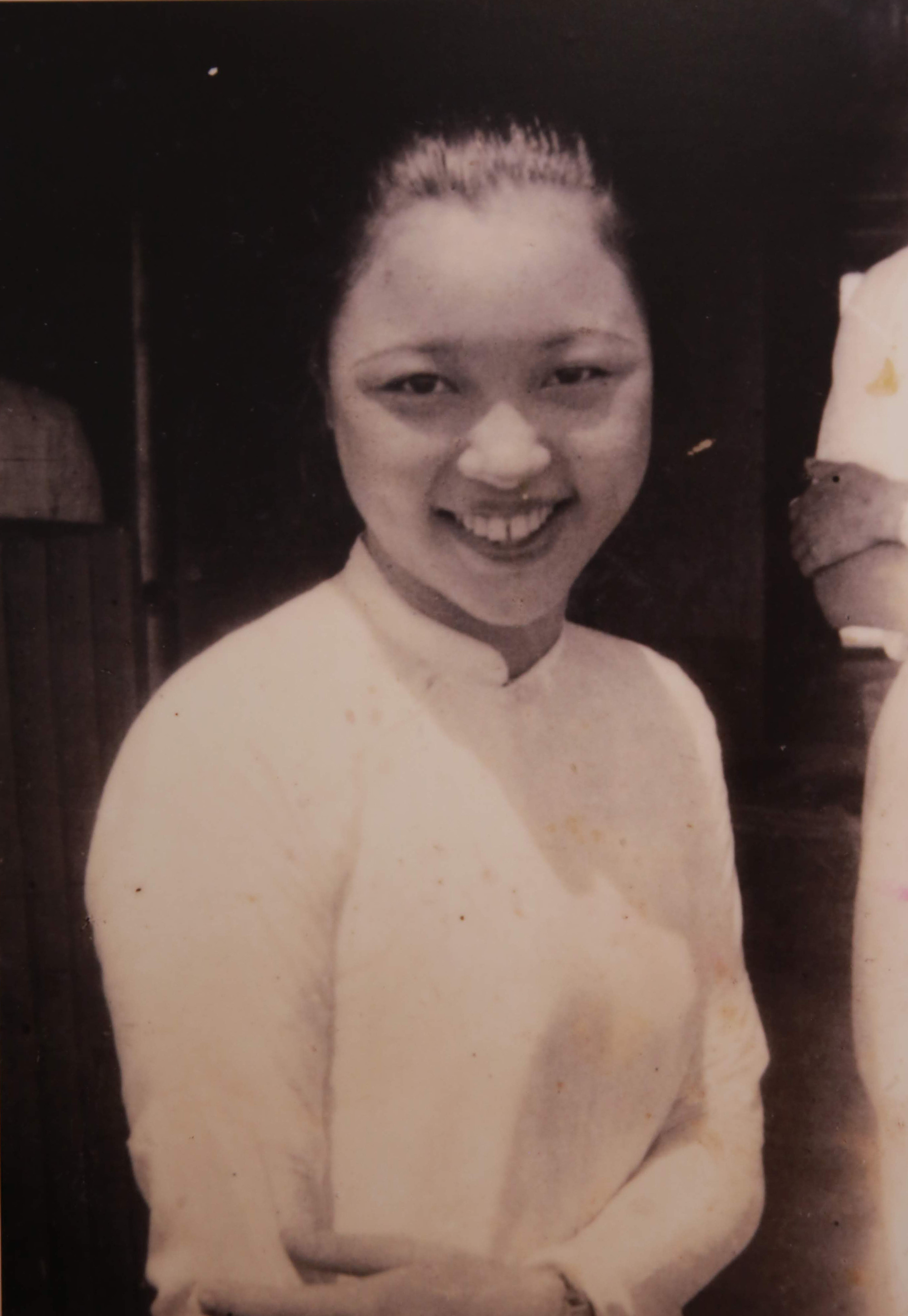 Chuyện tình đẹp bậc nhất đầu thế kỷ XX: Cô tiểu thư con quan Tổng đốc dám đấu tranh hủy hôn ước sắp đặt để gặp đúng người tài đức mình yêu - Ảnh 1. Chuyện tình đẹp bậc nhất đầu thế kỷ XX: Cô tiểu thư con quan Tổng đốc dám đấu tranh hủy hôn ước sắp đặt để gặp đúng người tài đức mình yêu - Ảnh 1.