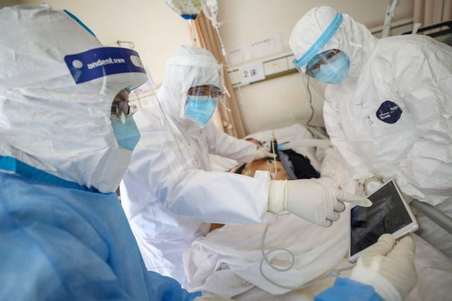 Bệnh nhân COVID-19 thứ 25 tại Việt Nam tử vong - Ảnh 1.