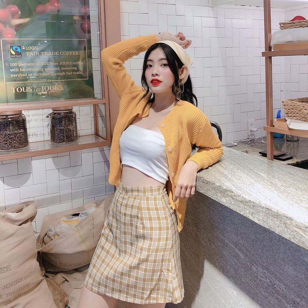 Jisoo lên đồ trẻ trung như nữ sinh, nhưng quay sang Joy mới ngỡ ngàng vì sang chảnh như tiểu thư quý tộc  - Ảnh 10.