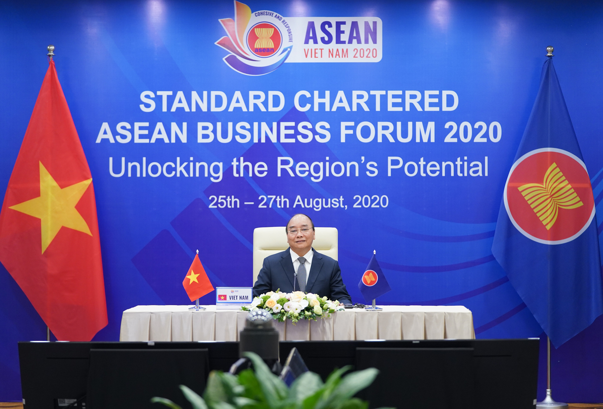 Thủ tướng chia sẻ quyết sách hợp tác kinh tế mạnh mẽ của ASEAN - Ảnh 1.