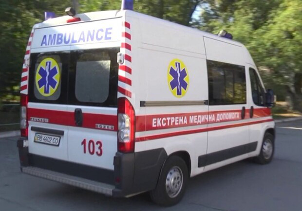 Ukraina đồng loạt trang bị máy thở của Vingroup cho các bệnh viện và xe cứu thương - Ảnh 2.