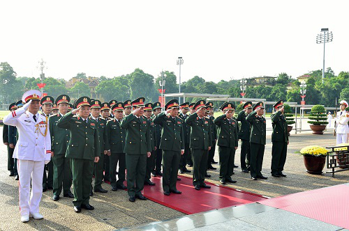 Lãnh đạo Đảng, Nhà nước vào Lăng viếng Chủ tịch Hồ Chí Minh nhân kỷ niệm 75 năm Quốc khánh 2/9 - Ảnh 3. Lãnh đạo Đảng, Nhà nước vào Lăng viếng Chủ tịch Hồ Chí Minh nhân kỷ niệm 75 năm Quốc khánh 2/9 - Ảnh 3.