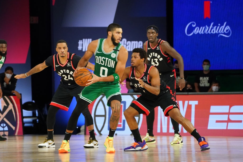 &quot;Khủng long đầu đàn&quot; Kyle Lowry lập kỷ lục cá nhân, dẫn dắt Toronto Raptors tới Game 7 - Ảnh 2.