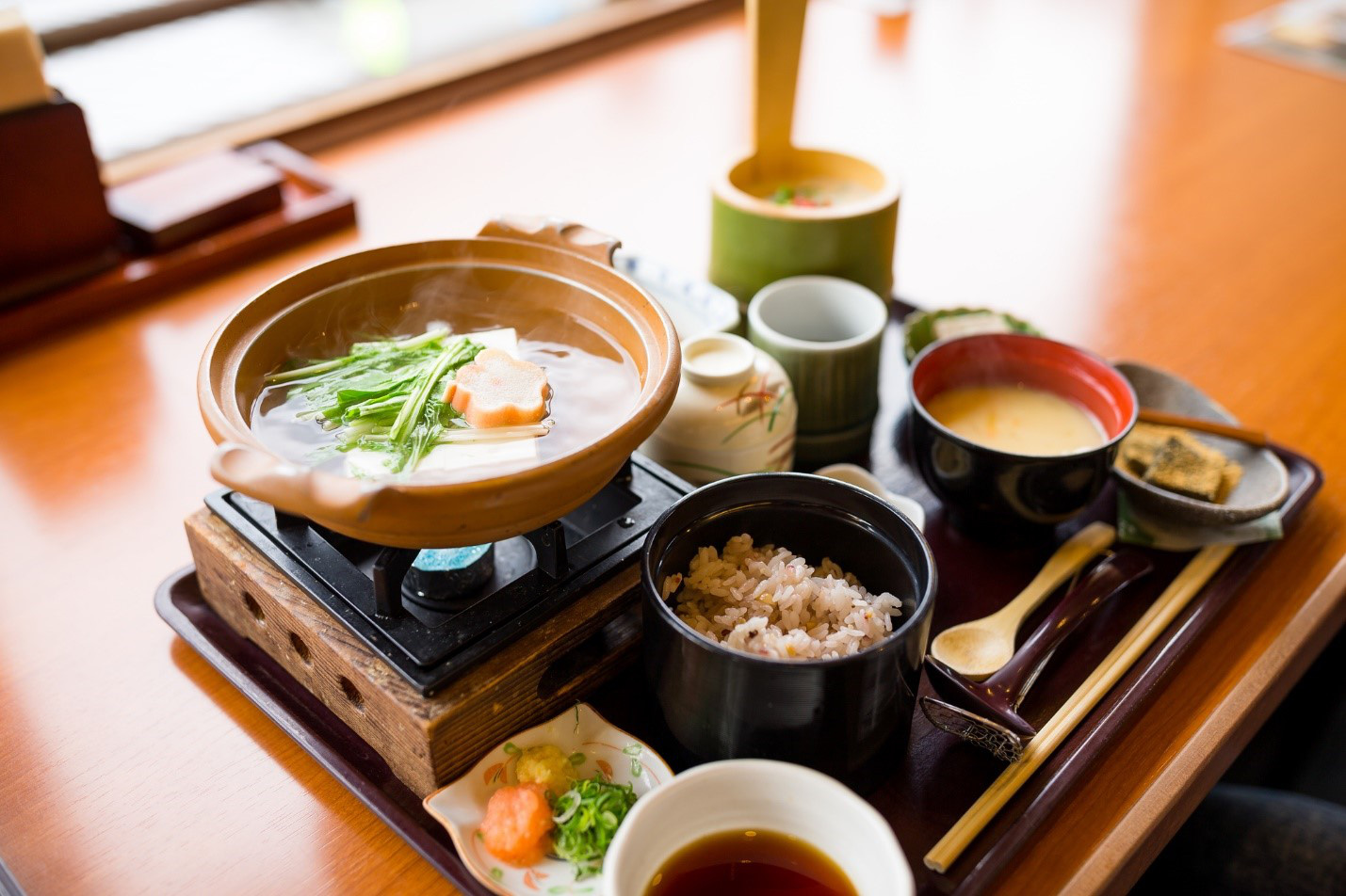 Thường xuyên ăn cơm nhưng vì sao người Nhật hiếm khi béo phì, lại còn sống thọ bậc nhất thế giới? Hóa ra cách họ tiêu thụ gạo cũng rất đáng để học tập - Ảnh 5.